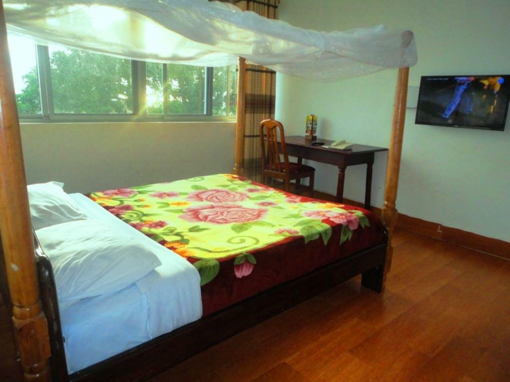 Entebbe Flights Motel Extérieur photo